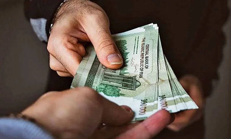 افزایش حقوق‌ کارکنان دولت تا سقف ۴۳ درصد